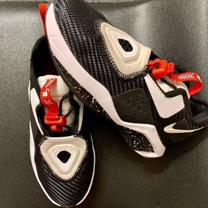 Children’s size -Lebron Soldier XIV sneakers NWT